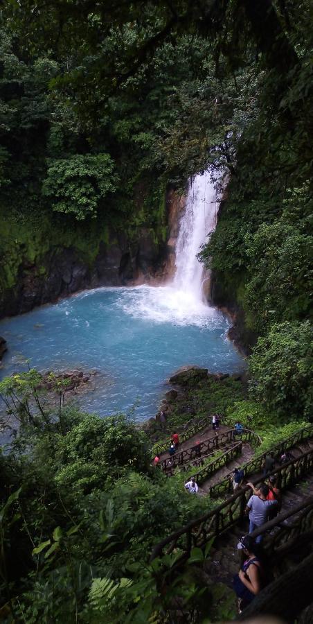 Cabinas El Pilon Rio Celeste Exterior foto